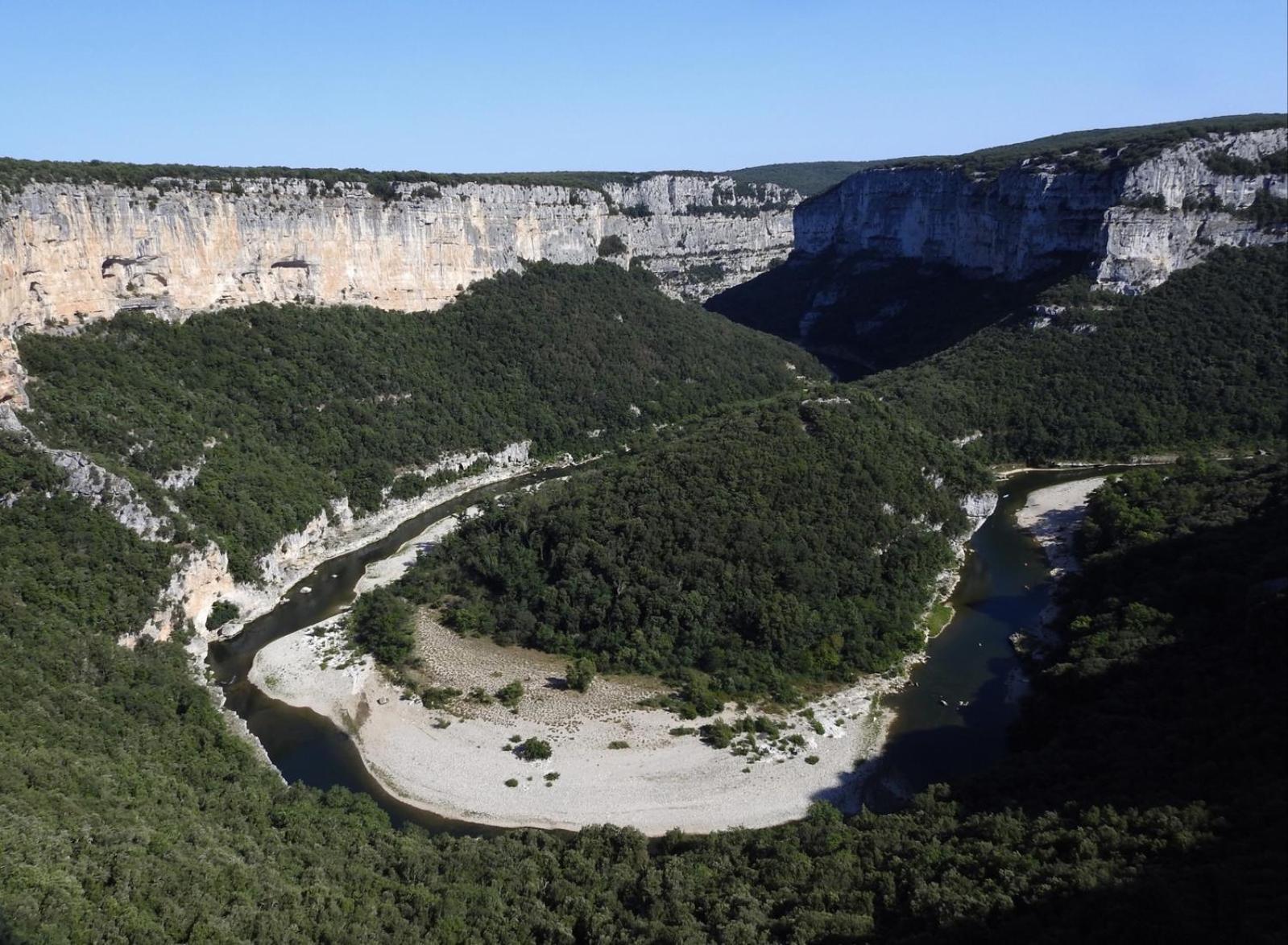 Superbe Appartement Dans Residence Avec Piscine Saint-Martin-dʼArdèche Dış mekan fotoğraf
