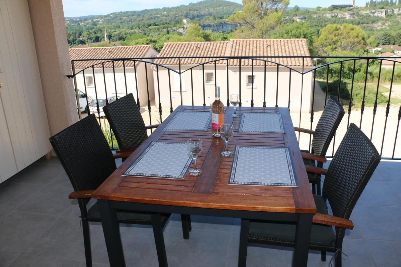 Superbe Appartement Dans Residence Avec Piscine Saint-Martin-dʼArdèche Dış mekan fotoğraf