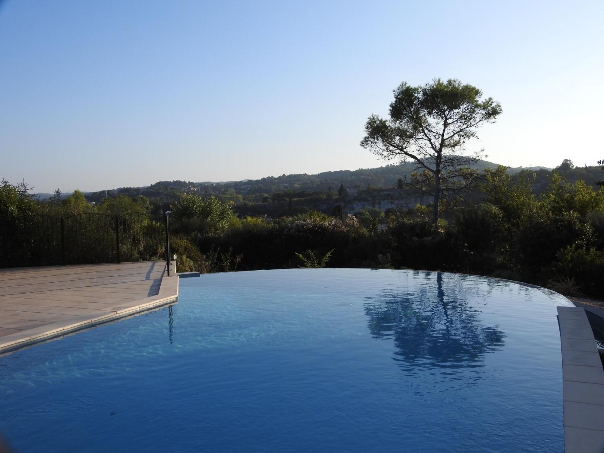 Superbe Appartement Dans Residence Avec Piscine Saint-Martin-dʼArdèche Dış mekan fotoğraf